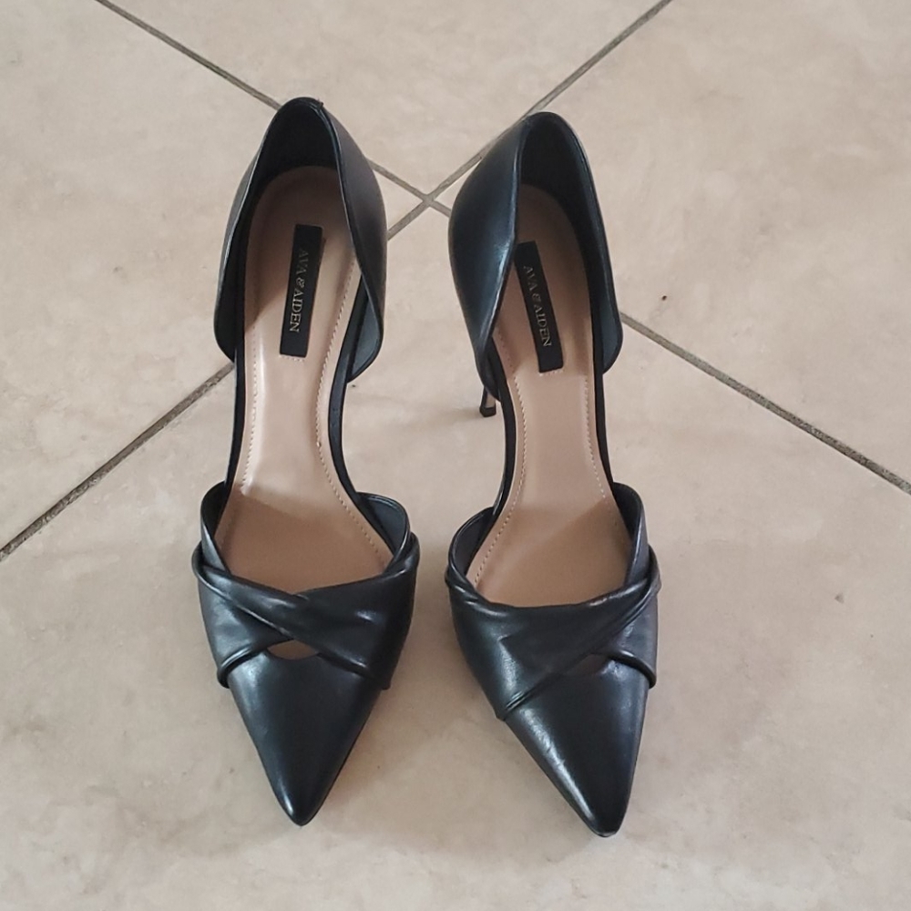 Black  Ava & Aiden D'orsey style pumps